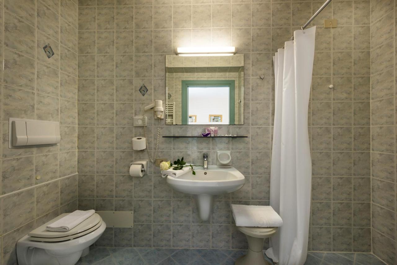 Salus Smart & Chic Hotel Lido di Jesolo Ngoại thất bức ảnh