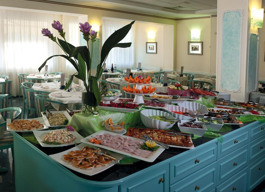 Salus Smart & Chic Hotel Lido di Jesolo Ngoại thất bức ảnh