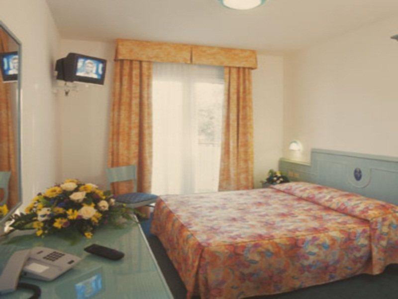 Salus Smart & Chic Hotel Lido di Jesolo Ngoại thất bức ảnh