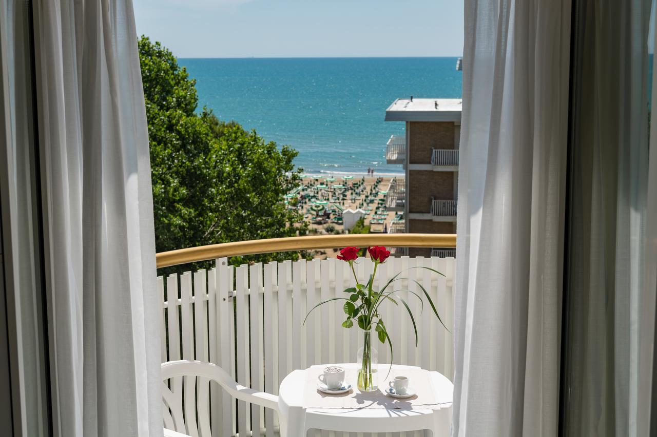 Salus Smart & Chic Hotel Lido di Jesolo Ngoại thất bức ảnh