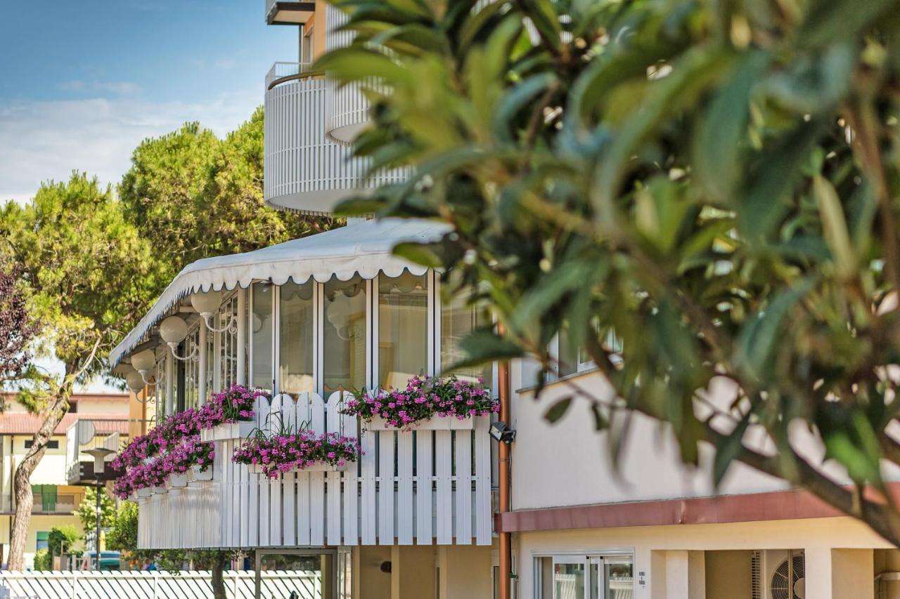 Salus Smart & Chic Hotel Lido di Jesolo Ngoại thất bức ảnh