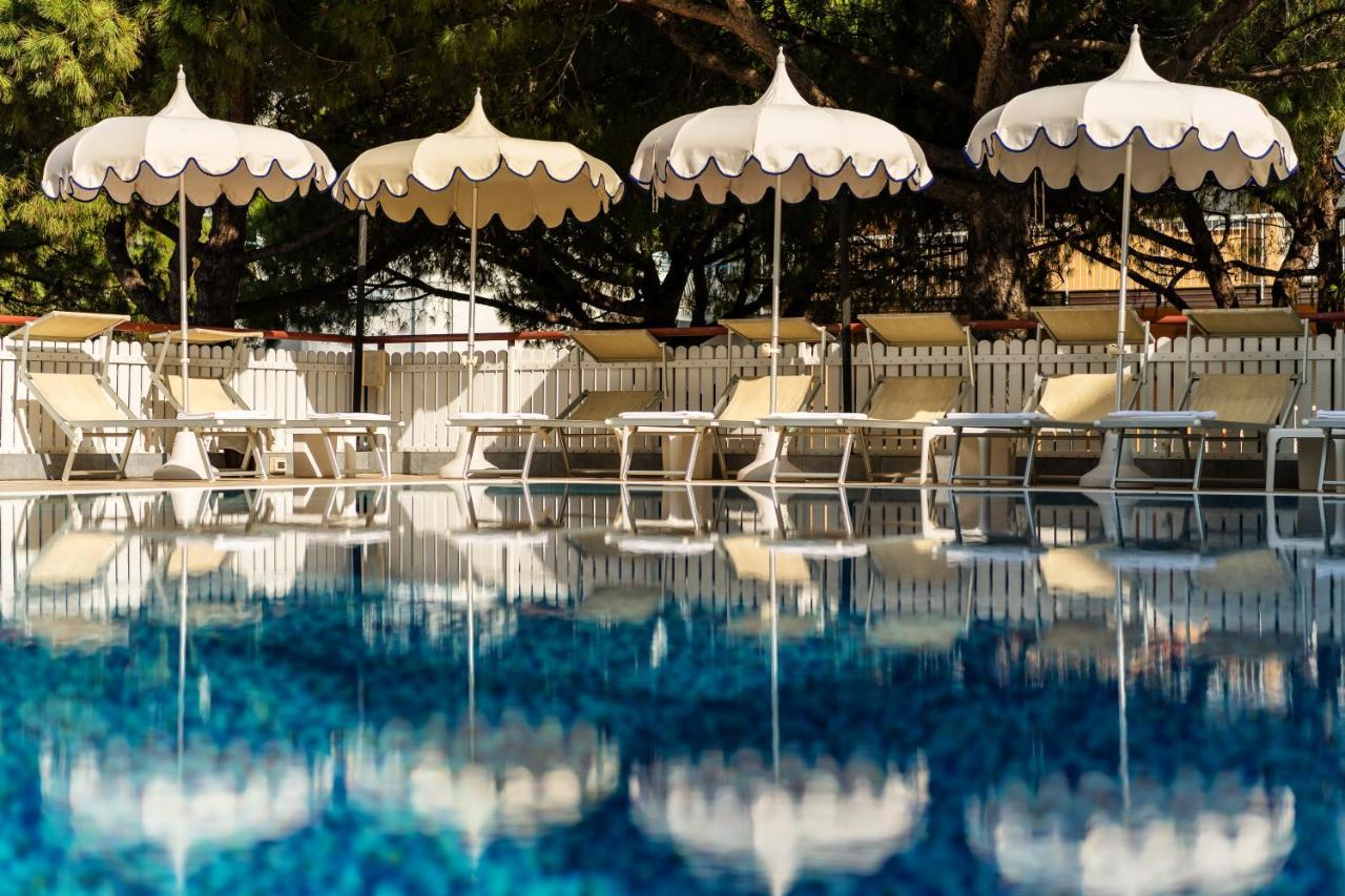 Salus Smart & Chic Hotel Lido di Jesolo Ngoại thất bức ảnh