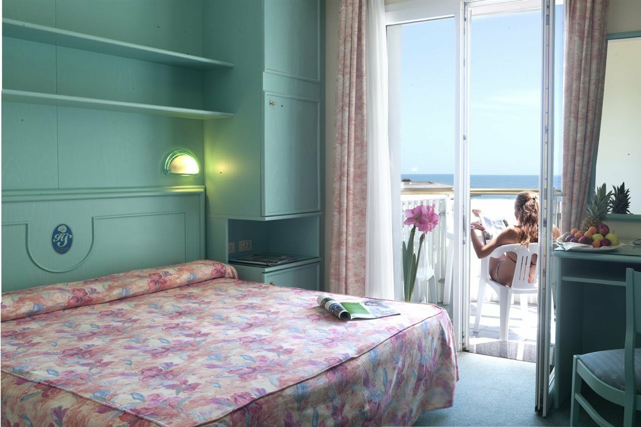 Salus Smart & Chic Hotel Lido di Jesolo Ngoại thất bức ảnh